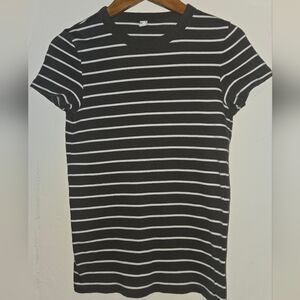 Uniqlo Stretchy, cotton ribbed Olive And Cream Striped Cap Sleeve Tee Size Med